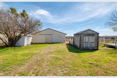 829 State Highway 21 Highway W, Cedar Creek, TX 78612 - Photo 32