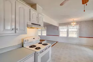 829 State Hwy 21 Hwy W, Cedar Creek, TX 78612 - Photo 12