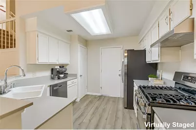 7010 Riverton Drive, Austin, TX 78729 - Photo 4