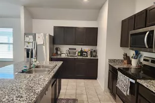 133 Hammond Ct, Jarrell, TX 76537 - Photo 4