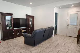 133 Hammond Ct, Jarrell, TX 76537 - Photo 18