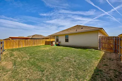 133 Hammond Court, Jarrell, TX 76537 - Photo 6