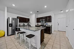 133 Hammond Ct, Jarrell, TX 76537 - Photo 2