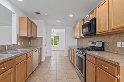 1121 Sweet Gum Dr, Kyle, TX 78640 - Photo 10