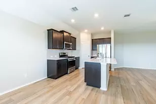 448 Sebring Cir, Hutto, TX 78634 - Photo 6