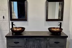 101 Byrne St, Smithville, TX 78957 - Photo 8