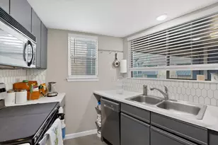 2500 Burleson Rd, Austin, TX 78741 - Photo 10