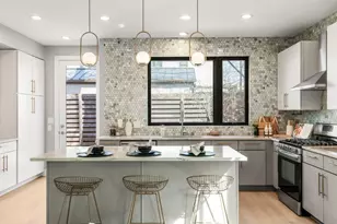 3612 Thompson St, Austin, TX 78702 - Photo 2