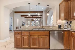 2813 University Club Dr, Austin, TX 78732 - Photo 18