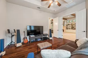 2813 University Club Dr, Austin, TX 78732 - Photo 26