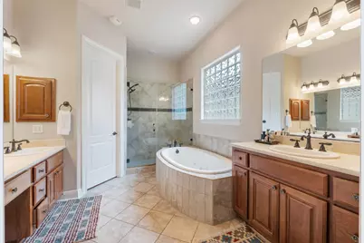 2813 University Club Drive, Austin, TX 78732 - Photo 22