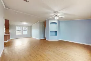 262 Hwy 290 E, Elgin, TX 78621 - Photo 10