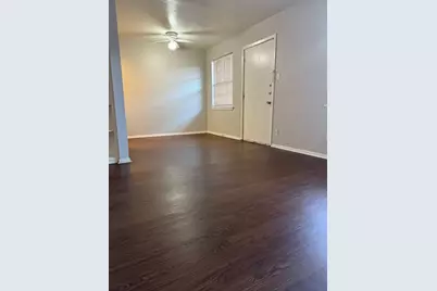 307 E 31st Street #204, Austin, TX 78705 - Photo 6