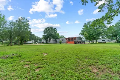 387 Highway 95 Highway S, Elgin, TX 78621 - Photo 30