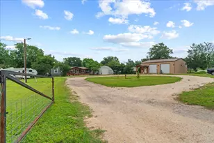 387 Hwy 95 Hwy S, Elgin, TX 78621 - Photo 1