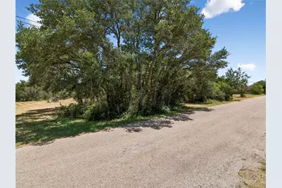 249 Grande Street, Driftwood, TX 78619 - Photo 4