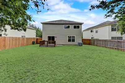 5111 N Hearsey Drive, Austin, TX 78744 - Photo 16