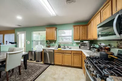 1017 Coronation Way, Pflugerville, TX 78660 - Photo 8