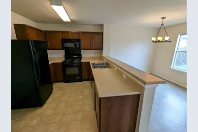 220 Quarter Avenue, Buda, TX 78610 - Photo 6