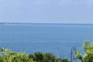 123 Horse Shoe Dr, Burnet, TX 78611 - Photo 2