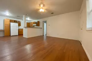 20115 San Marcos Hwy, San Marcos, TX 78666 - Photo 4