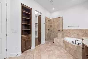 1036 Liberty Park Dr, Austin, TX 78746 - Photo 14