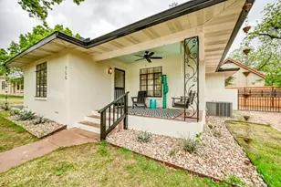 708 W Schubert St, Fredericksburg, TX 78624 - Photo 1