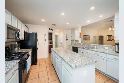 616 N Baker Circle, Leander, TX 78641 - Photo 12