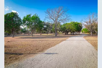 616 N Baker Circle, Leander, TX 78641 - Photo 2