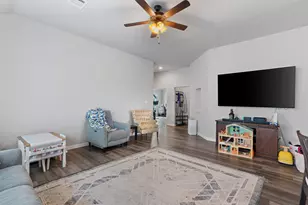 808 Wagon Spoke Wy, Liberty Hill, TX 78642 - Photo 10