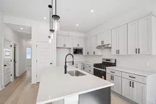 200 W 56th St, Austin, TX 78751 - Photo 8