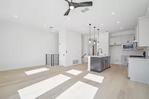 200 W 56th St, Austin, TX 78751 - Photo 2