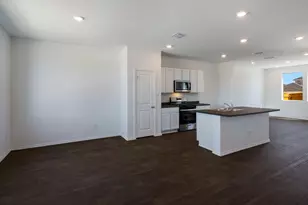 302 Puerto Plata Ave, Bastrop, TX 78602 - Photo 4