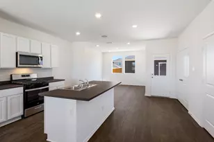 302 Puerto Plata Ave, Bastrop, TX 78602 - Photo 8