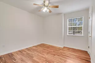 134 Laumaia Ln, Bastrop, TX 78602 - Photo 10
