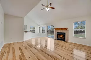 134 Laumaia Ln, Bastrop, TX 78602 - Photo 4