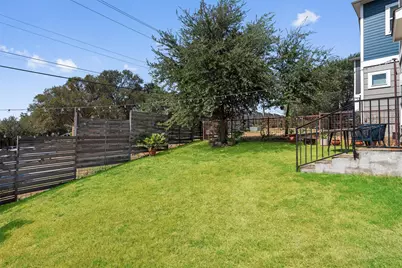 2017 Geniveive Lane, Austin, TX 78741 - Photo 30