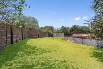 2017 Geniveive Lane, Austin, TX 78741 - Photo 4
