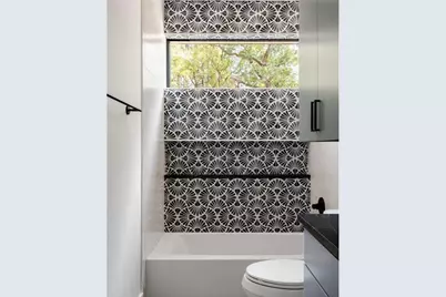 1311 Deloney Street, Austin, TX 78721 - Photo 18