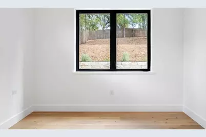 1311 Deloney Street, Austin, TX 78721 - Photo 16