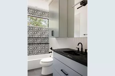 1311 Deloney Street, Austin, TX 78721 - Photo 26
