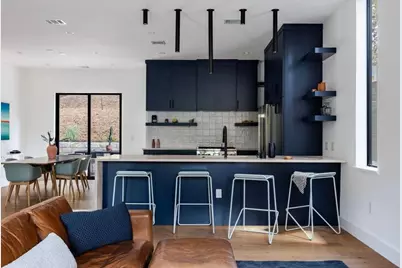 1311 Deloney Street, Austin, TX 78721 - Photo 2