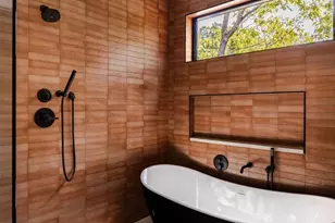 1311 Deloney St, Austin, TX 78721 - Photo 20