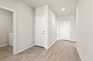 441 Hortus Dr, Kyle, TX 78640 - Photo 6