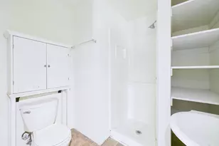403 W 35th St, Austin, TX 78705 - Photo 34