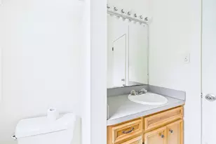 403 W 35th St, Austin, TX 78705 - Photo 16