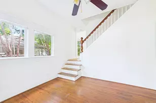 403 W 35th St, Austin, TX 78705 - Photo 4