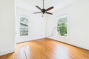 403 W 35th St, Austin, TX 78705 - Photo 22