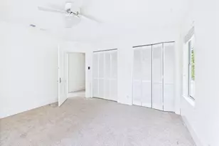 403 W 35th St, Austin, TX 78705 - Photo 32