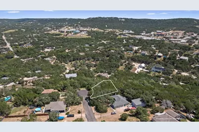 7405 Little Oak Circle, Lago Vista, TX 78645 - Photo 8